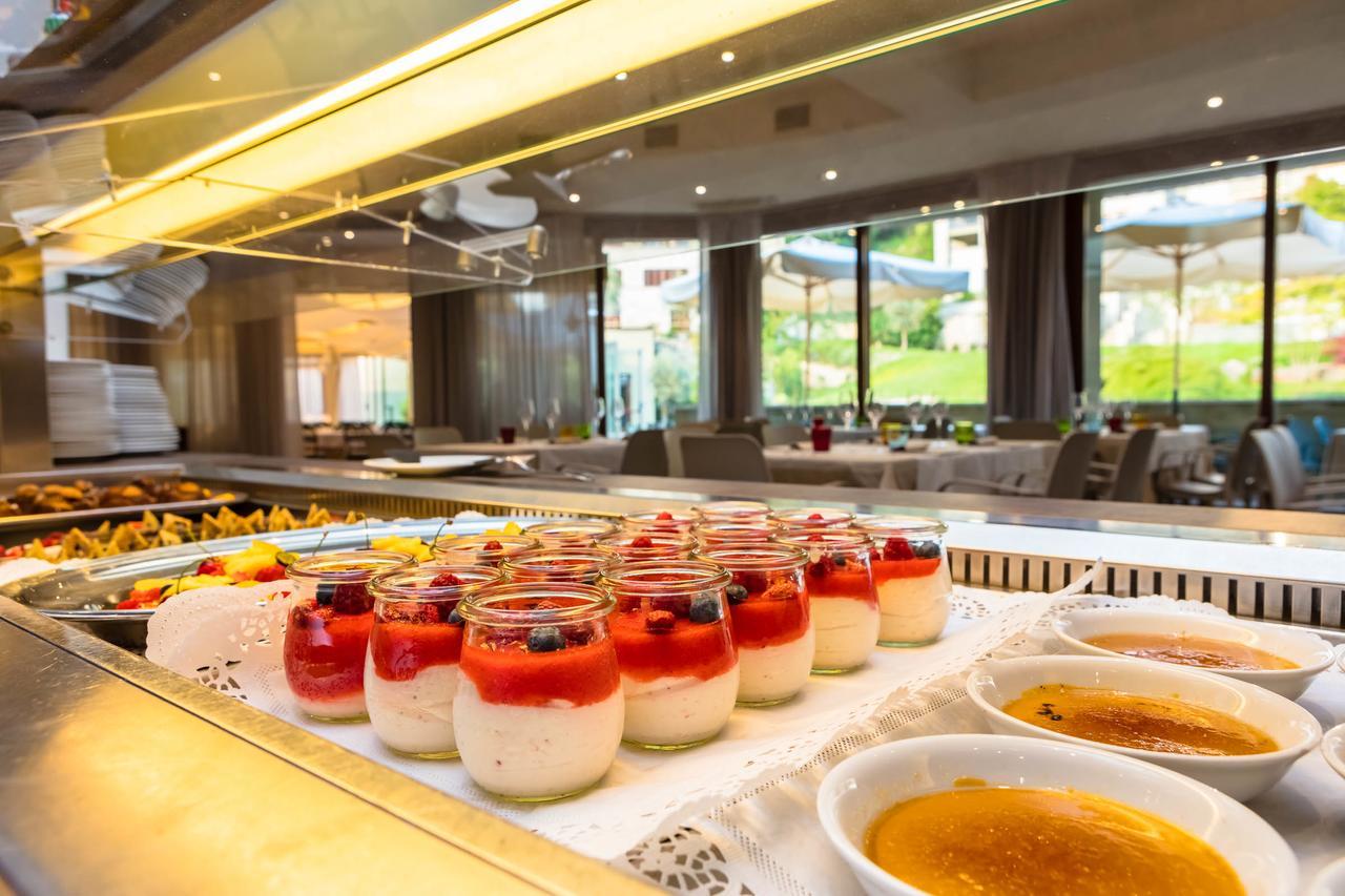 Le Torri Del Garda Familyspa Resort トッリ・デル・ベーナコ エクステリア 写真