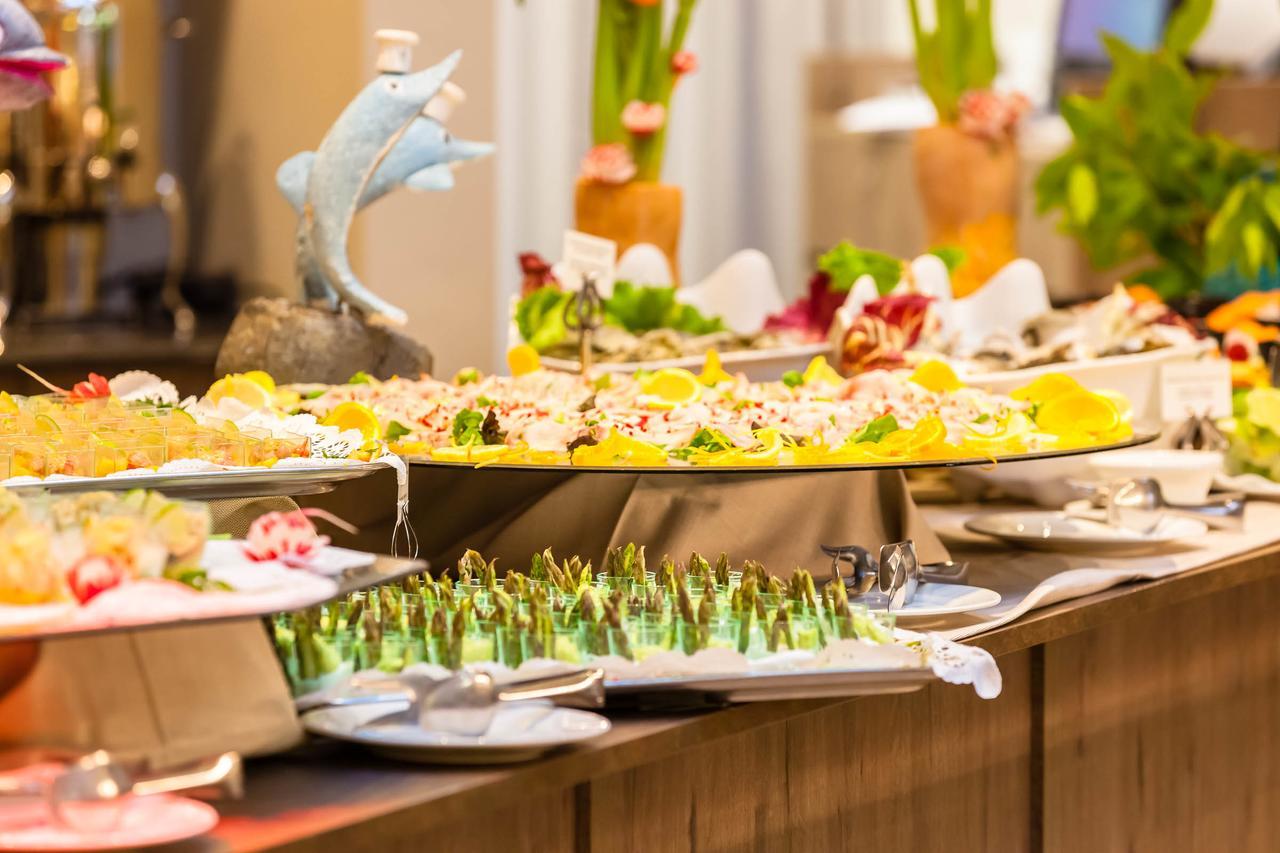 Le Torri Del Garda Familyspa Resort トッリ・デル・ベーナコ エクステリア 写真
