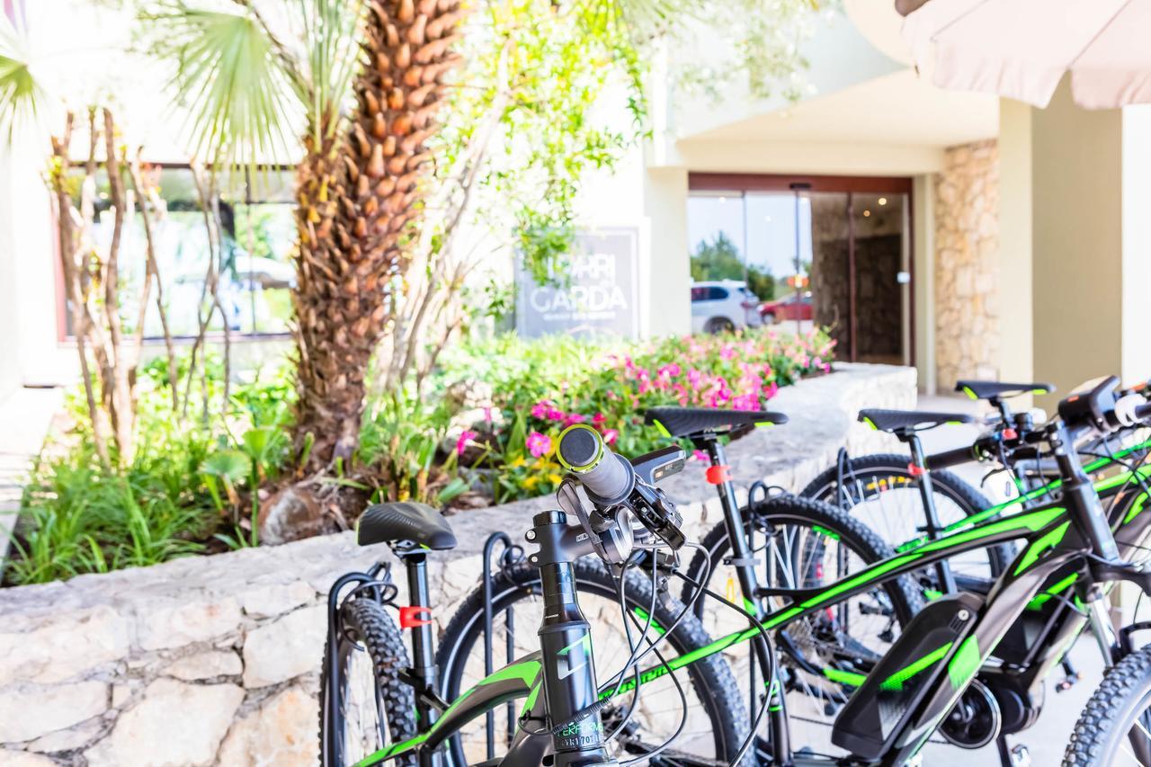 Le Torri Del Garda Familyspa Resort トッリ・デル・ベーナコ エクステリア 写真
