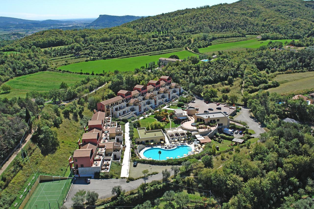 Le Torri Del Garda Familyspa Resort トッリ・デル・ベーナコ エクステリア 写真